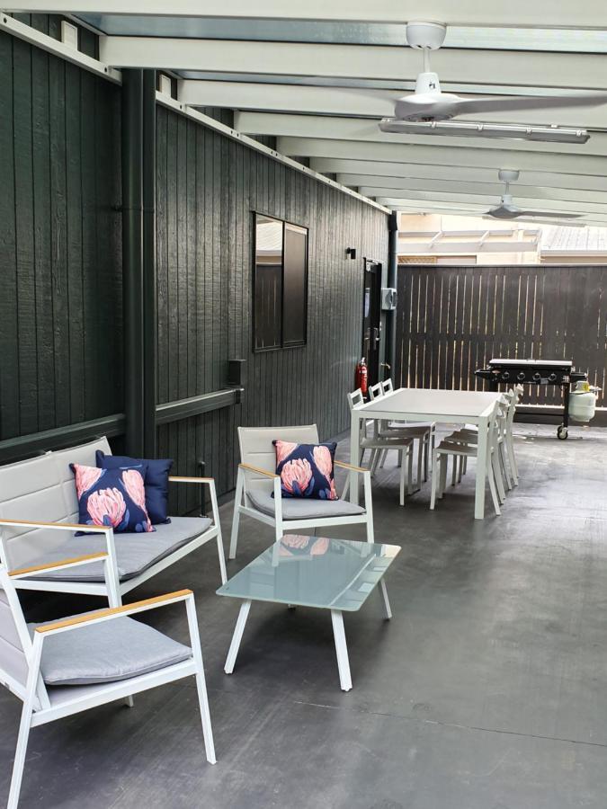 הוסטל קאירנס Mihaven Shared Living - Martyn St מראה חיצוני תמונה