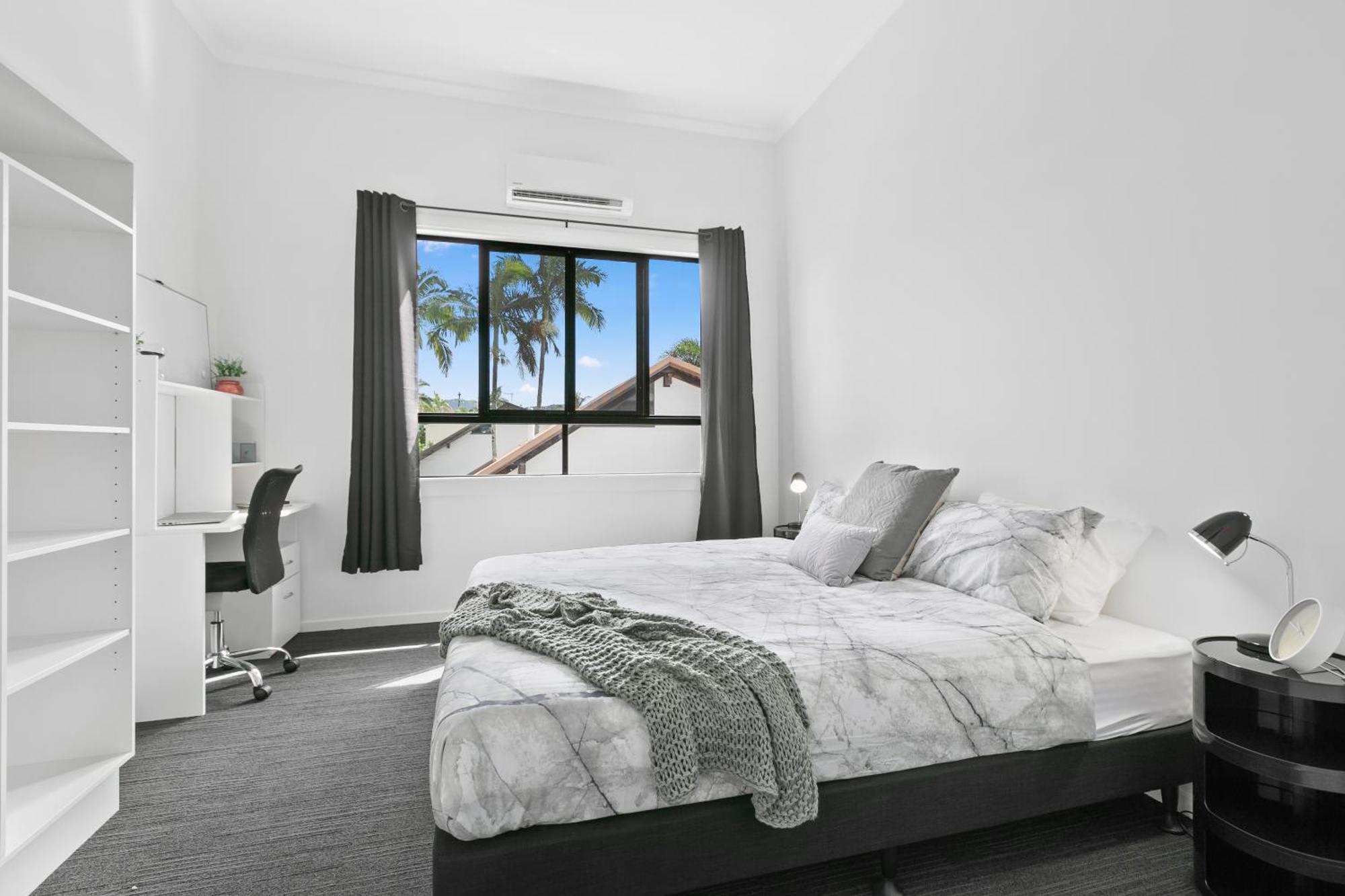 הוסטל קאירנס Mihaven Shared Living - Martyn St מראה חיצוני תמונה